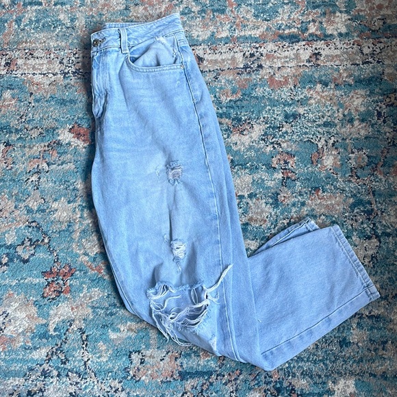Zara Light Wash Ripped Jeans Size 6 - Picture 1 of 3